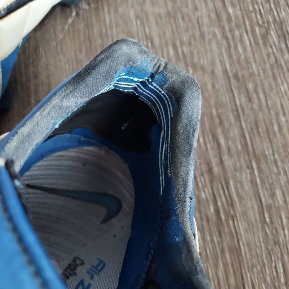 Nike Air Zoom Total 90 II - Blue and White US size 7 Soccer Shoe Collectors Item